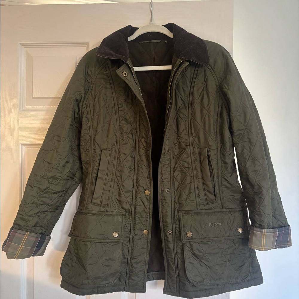 Barbour Women's Green Quilted Barn Jacket